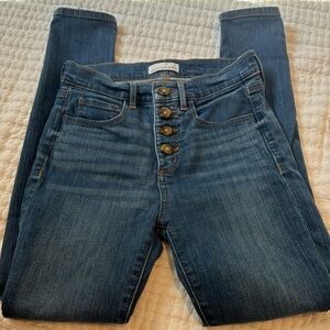 LOFT women’s size 26 (2) high rise with buttons